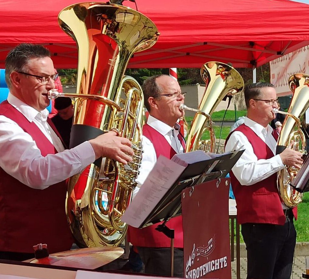 Foto Auftritt Blasmusikkapelle Schrotewichte